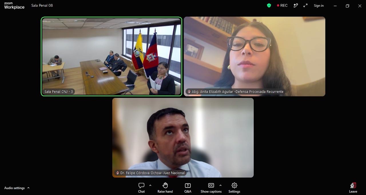 Dos de los tres jueces dieron a conocer la sentencia oral en forma presencial, el magistrado Felipe Cordova lo hizo vía telemática